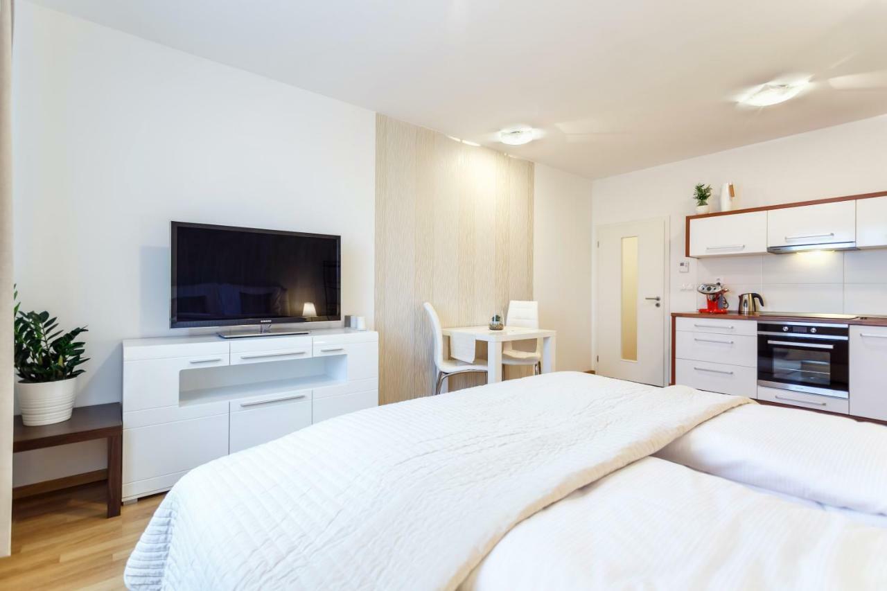Golden Apartments Rezidence Nova Karolina Ostrava Extérieur photo