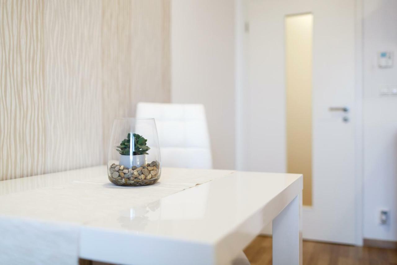 Golden Apartments Rezidence Nova Karolina Ostrava Extérieur photo